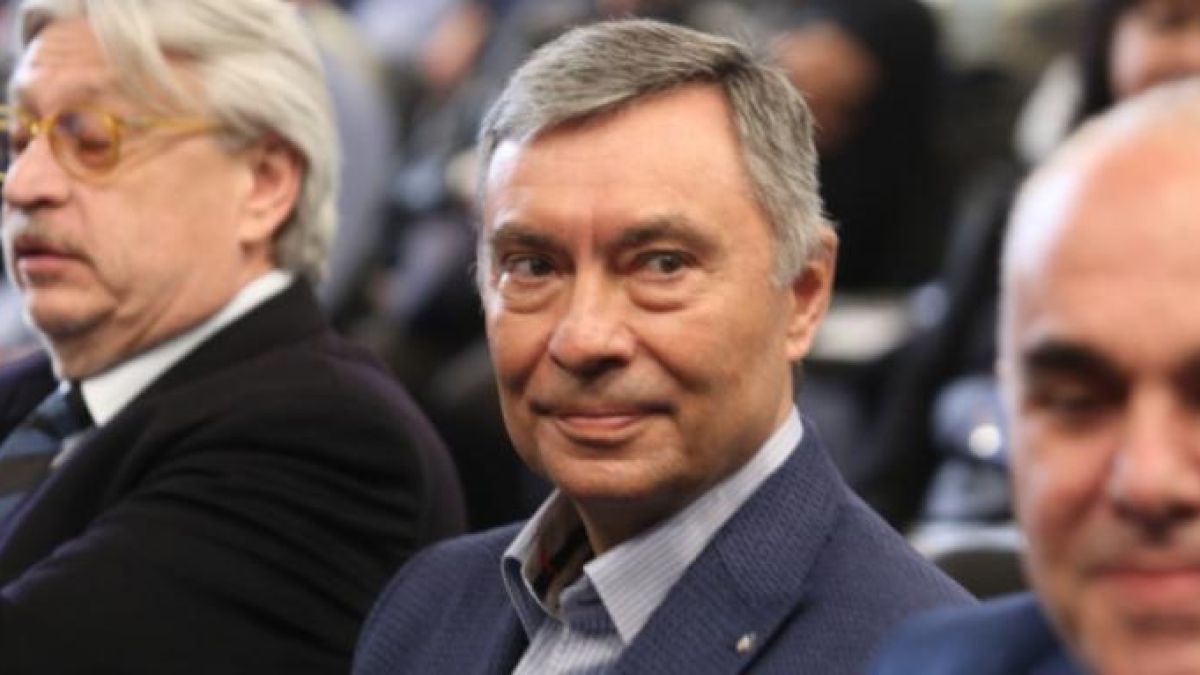 Извънредна новина за собственика на ФК "Левски", който е с Божков в ОАЕ
