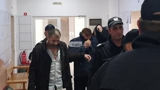 Тежък удар за натръшканите при зрелищна акция в пловдивски стриптийз бар