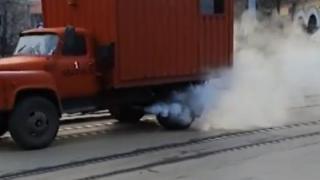 Авариен камион стресна минувачи в центъра на София ВИДЕО