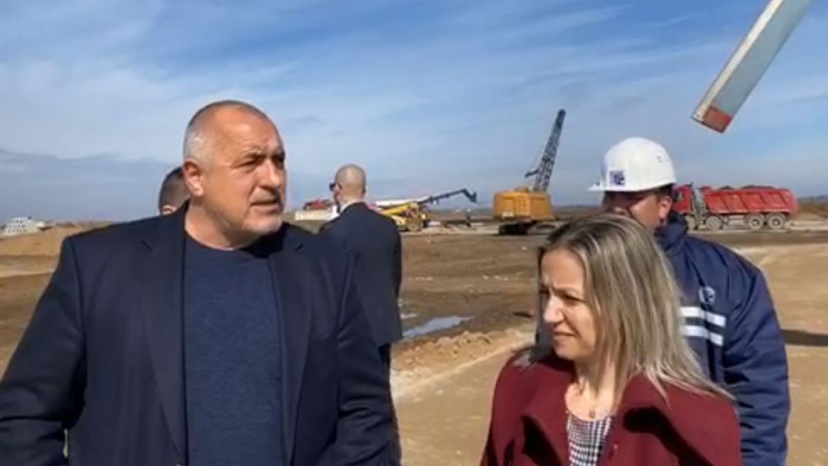 Борисов пак отлетя с хеликоптер на спешна проверка ВИДЕО