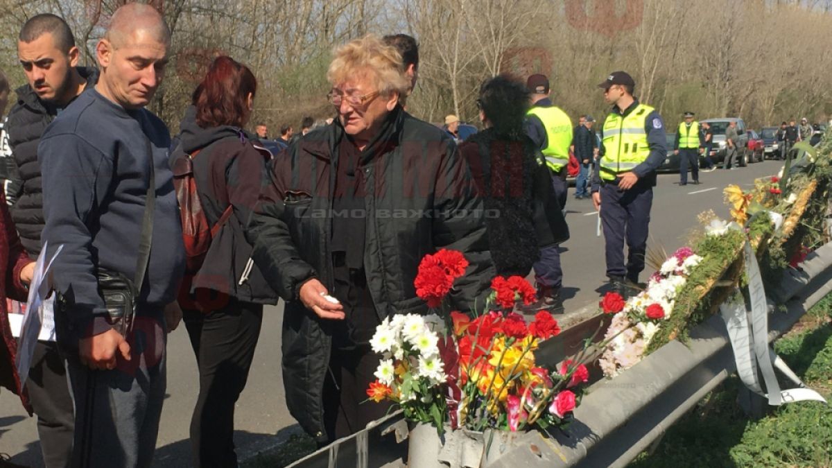 Драмата с премазания от турски автобус Тодор е неописуема!