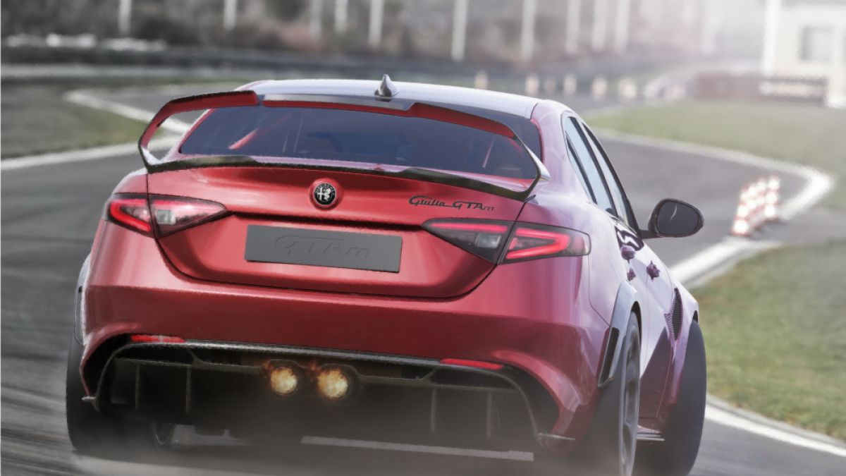 Alfa Romeo пусна невиждан "звяр" на пътя СНИМКИ