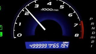 Този японски автомобил от 2011 г. навъртя над 800 000 км без ремонт ВИДЕО