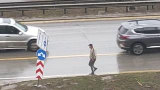 Култово ВИДЕО: Пиян пресича "Цариградско шосе" 