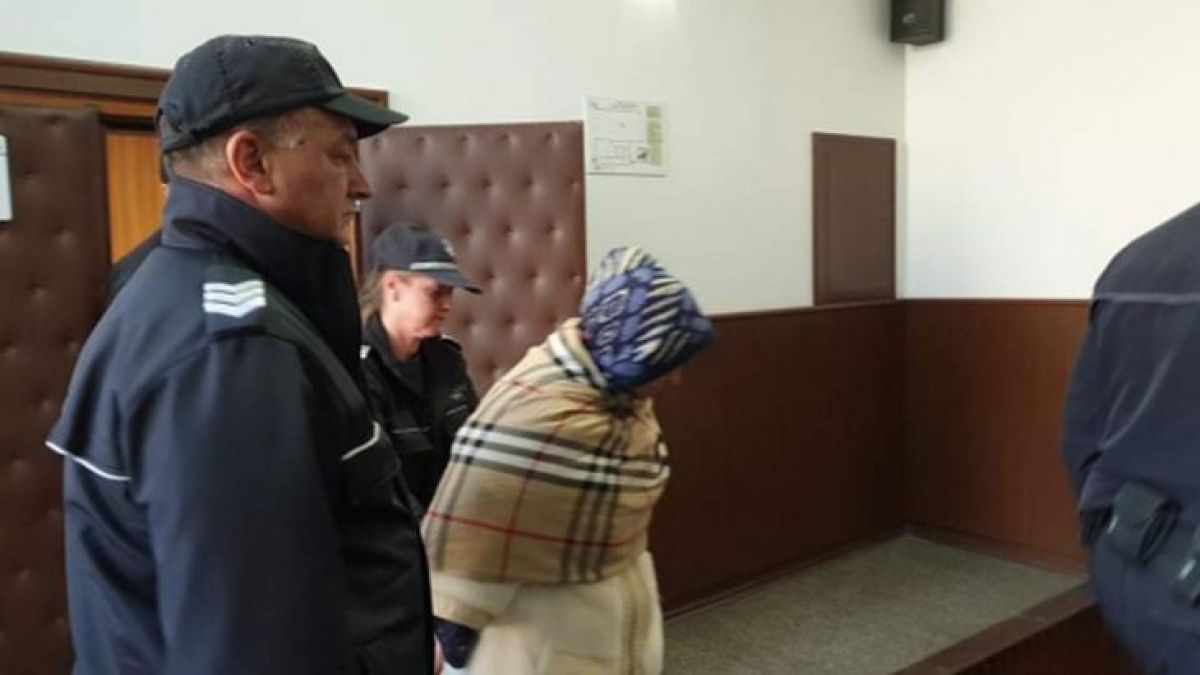 Черни облаци надвиснаха над щерката на цар Киро, спипана с много хероин
