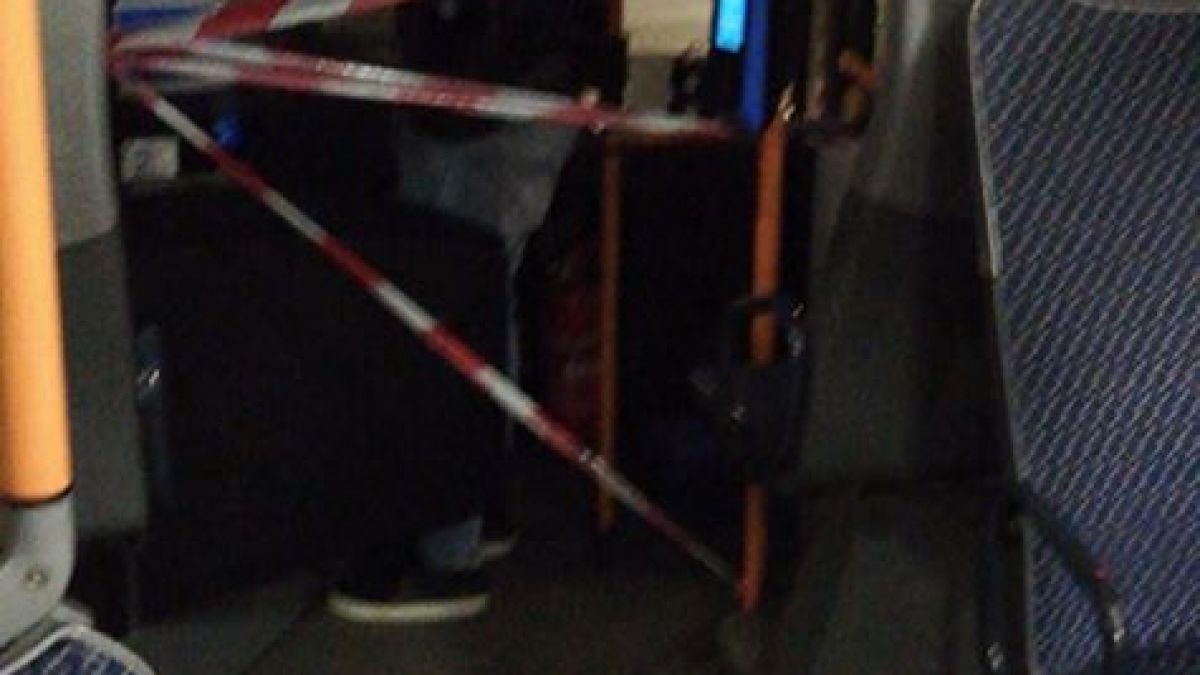 В столичния градски транспорт се случва нещо невероятно заради COVID-19 СНИМКИ