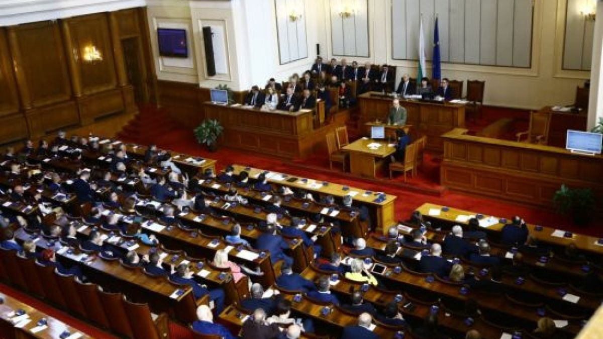 Официално: Парламентът обяви извънредно положение в цяла България! 
