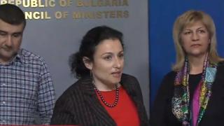 Министър Танева показа статистика и успокои: Имаме достатъчно храна за... 