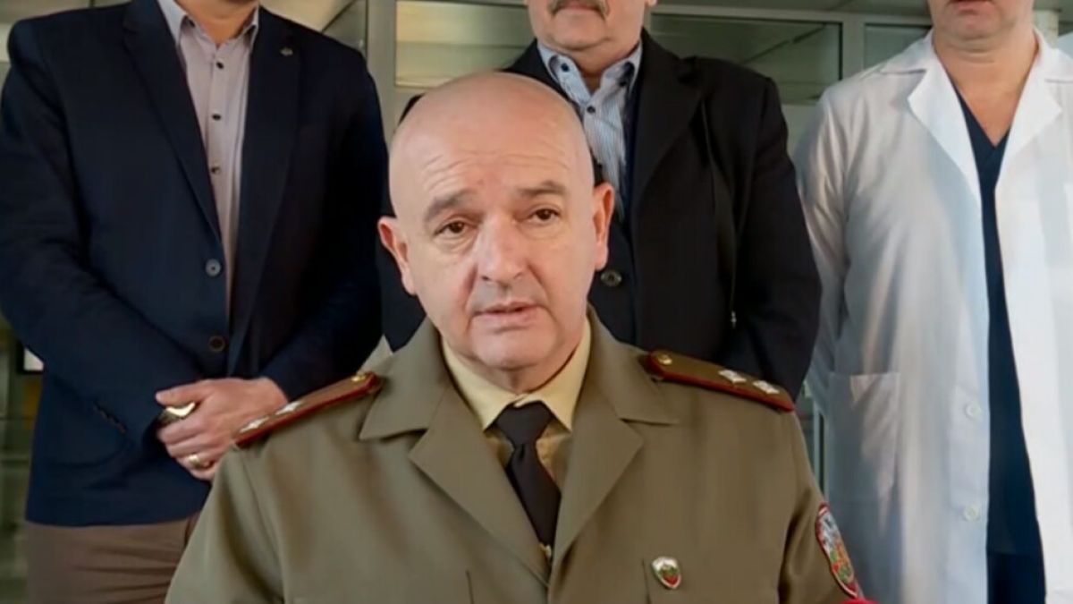 Ген. Мутафчийски обяви на колко години е най-младият от осемте нови заразени души у нас