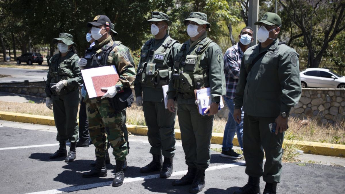 Светът е в колапс заради COVID-19! Положението навсякъде става опасно
