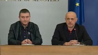 Правителството със спешни социално-икономически мерки срещу кризата с COVID-19 ВИДЕО 