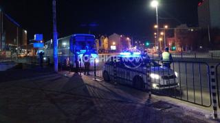 Ексклузивни подробности за блокирания заради COVID-19 автобус пред Централна гара! СНИМКА