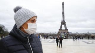 Le Monde: Последната чаша преди края на света