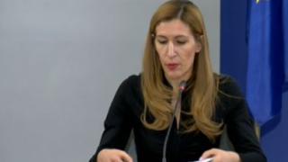 Ангелкова спря всички екскурзии ВИДЕО 