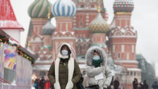 Русия затваря границите си за чужденци