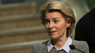Урсула фон дер Лайен очаква ваксина за коронавируса много скоро