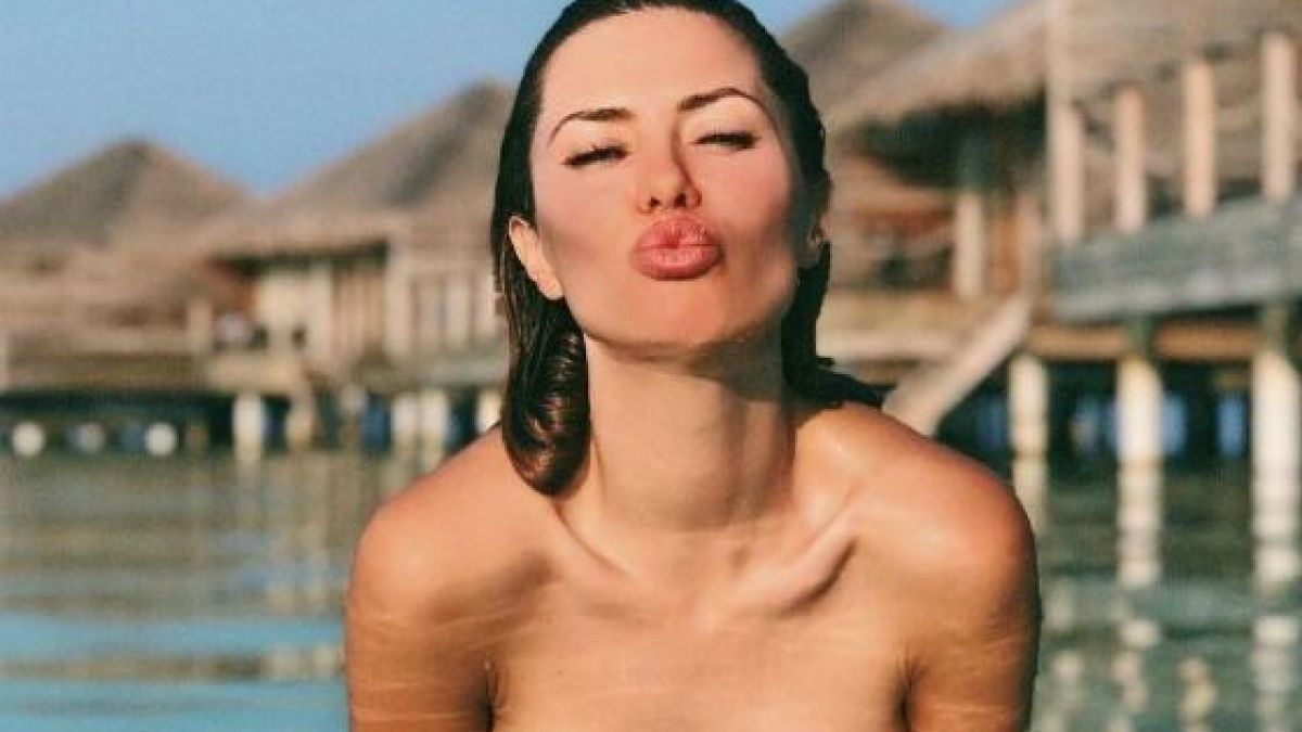 Световно известен модел зове COVID-19 да убие повече хора, за да забави Апокалипсиса