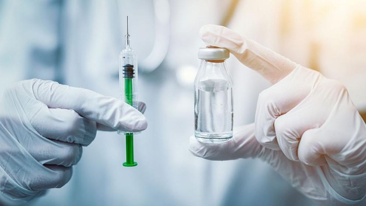 Русия изработва ваксина срещу COVID-19, тестват я върху... 