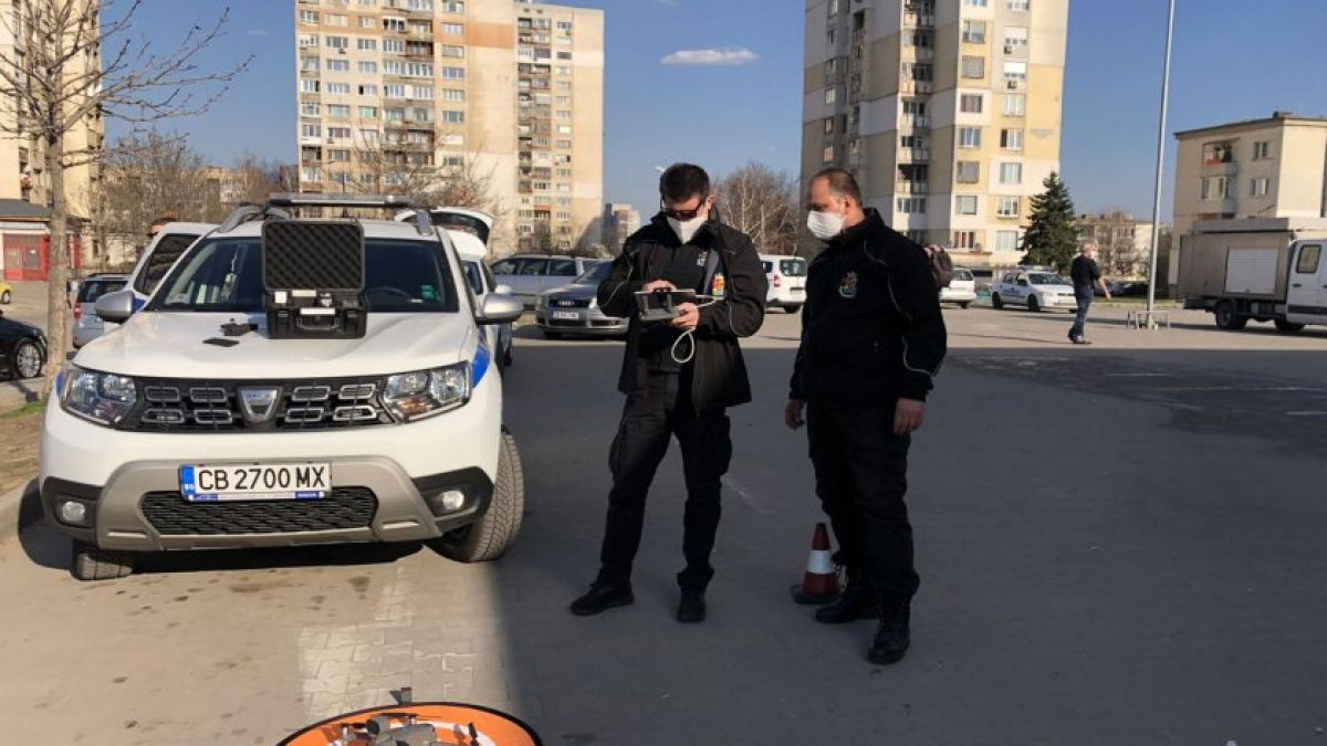 Вижте как дронът съобщава във "Факултета" мерките срещу COVID-19 ВИДЕО