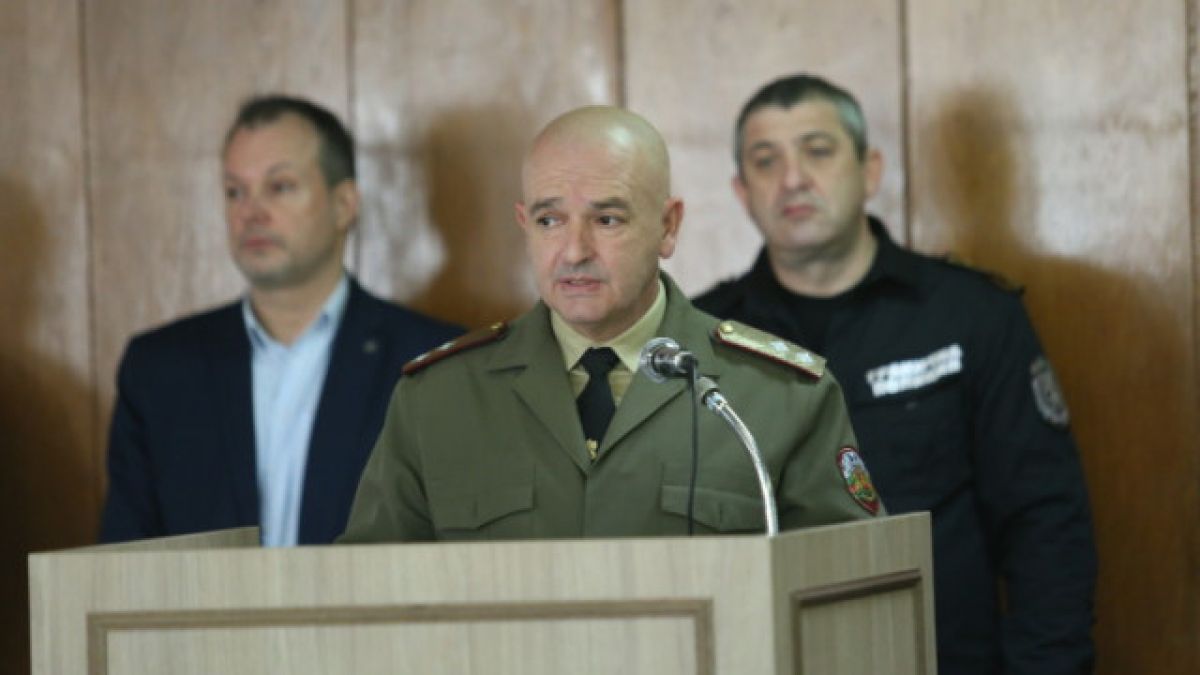 Ген. Мутафчийски бие аларма: Пикът на COVID-19 в България ще дойде скоро, има още заразени ВИДЕО 