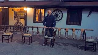 Всеки ден точно в 19 часа в блокирания Банско се случва нещо невероятно СНИМКА