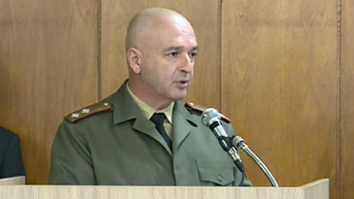 Ген. Мутафчийски развенча митовете и обяви кои са истинските симптоми на коронавируса ВИДЕО