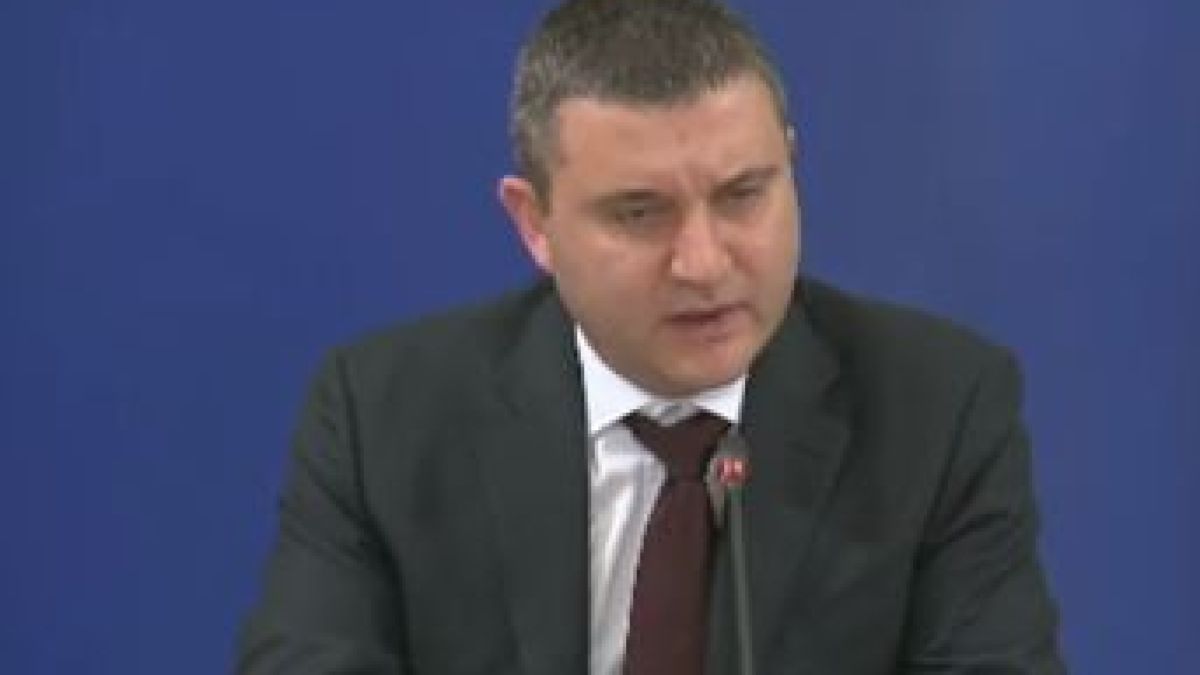Горанов заговори за пари и отсече: Дайте да не истерясваме ВИДЕО