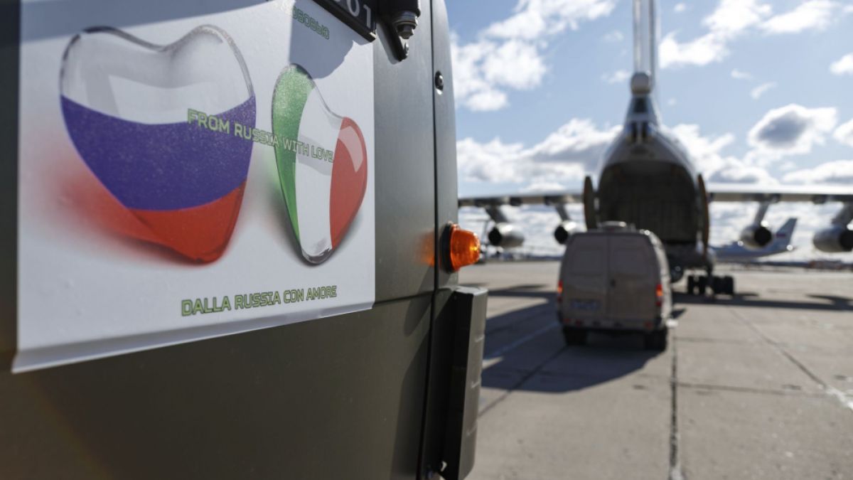 Цялата истина за руските вирусолози, които ще спасяват Италия от COVID-19 ВИДЕО