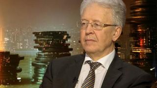 Прочут писател: Ще стане ли ваксината от коронавируса начин за унищожаване на човечеството