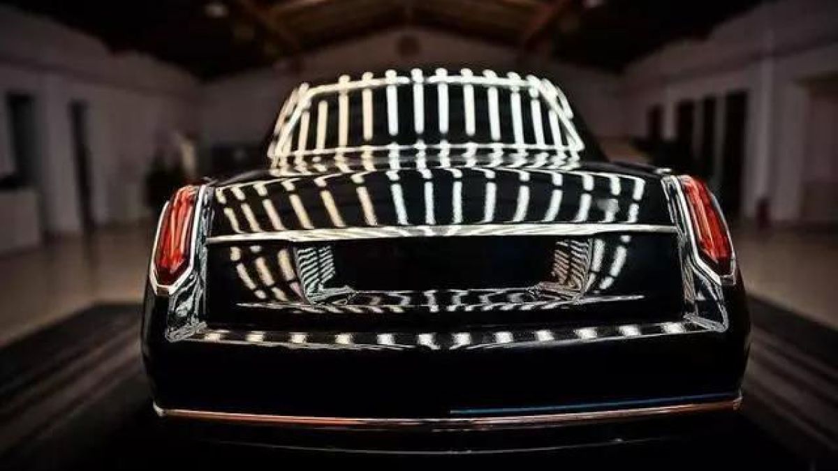 Китайският Rolls-Royce отправя предизвикателство към BMW 7 и Audi A8 СНИМКИ