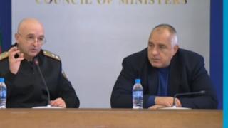 Министър Маринов обяви колко много българи вече са под карантина