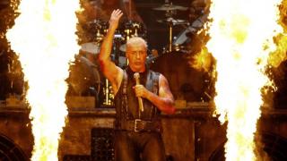 Rammstein с горещи новини за Тил Линдеман и коронавируса 