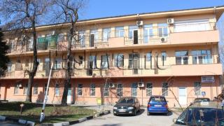 От болницата в Хасково с първи новини за пробите на медиците, приели жена с коронавирус 
