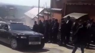 Напук на коронавируса десетки се събраха на сватба и стана голяма беля ВИДЕО 