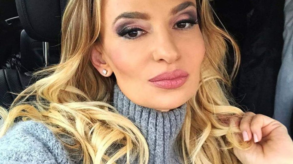 Първо в БЛИЦ! Малина показа внучката си СНИМКИ 