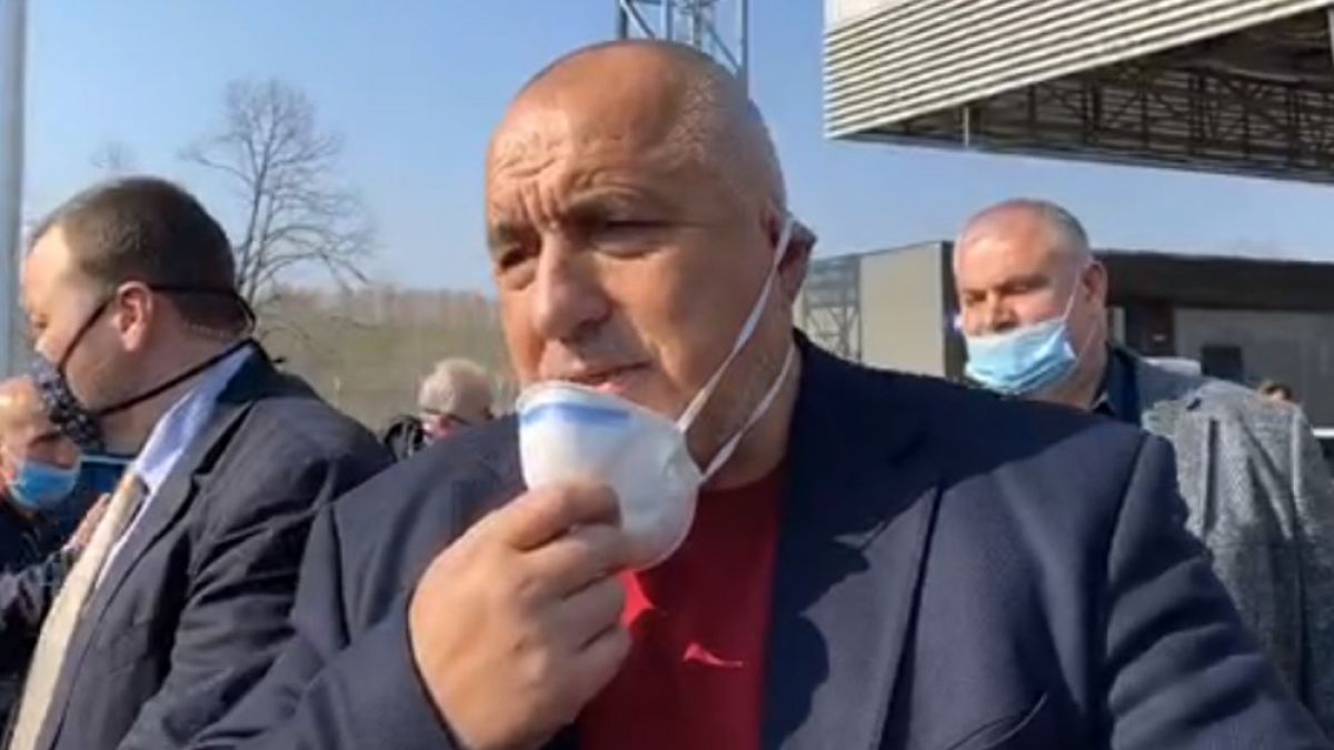 Премиерът се ядоса заради играчи на жмичка и предупреди за затягане на карантината ВИДЕО