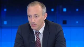 Просветният министър каза с колко ще се удължи учебната година 