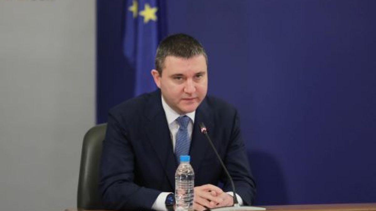 Горанов разкри ще има ли увеличение на данъците при най-лошия финансов сценарий за България заради COVID-19