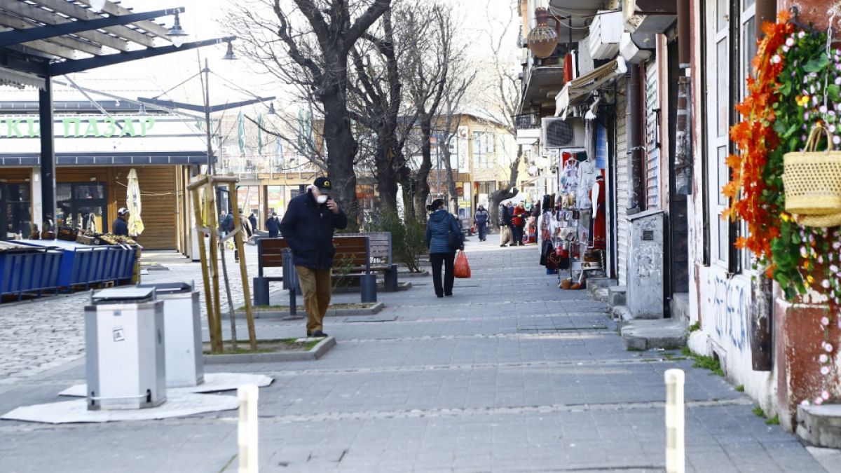 ВМРО иска специфичен данък за магазините, отказали да увеличат процента български стоки 