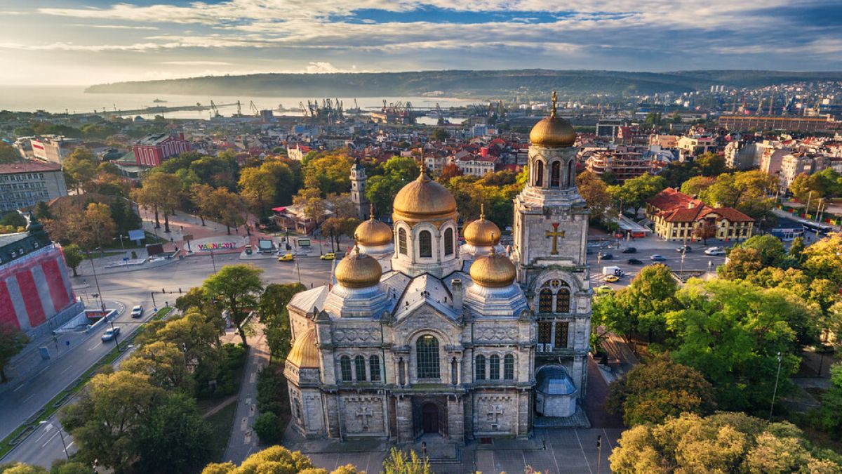 95 досъдебни производства за нарушаване на извънредните мерки във Варненско