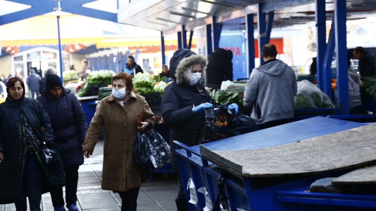 Започнаха масови  проверки в София, дебнат за... 