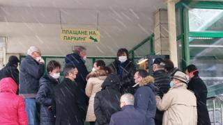 Нинова се притесни заради коронавируса на Адемов! Обяви кога последно го е видяла СНИМКИ