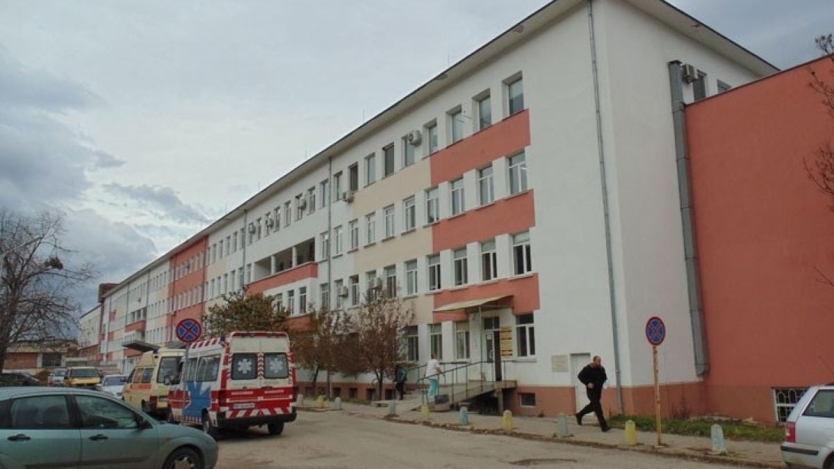 Пълен абсурд: Вместо с коронавирус жена от Враца се оказа с перфорирани черва 