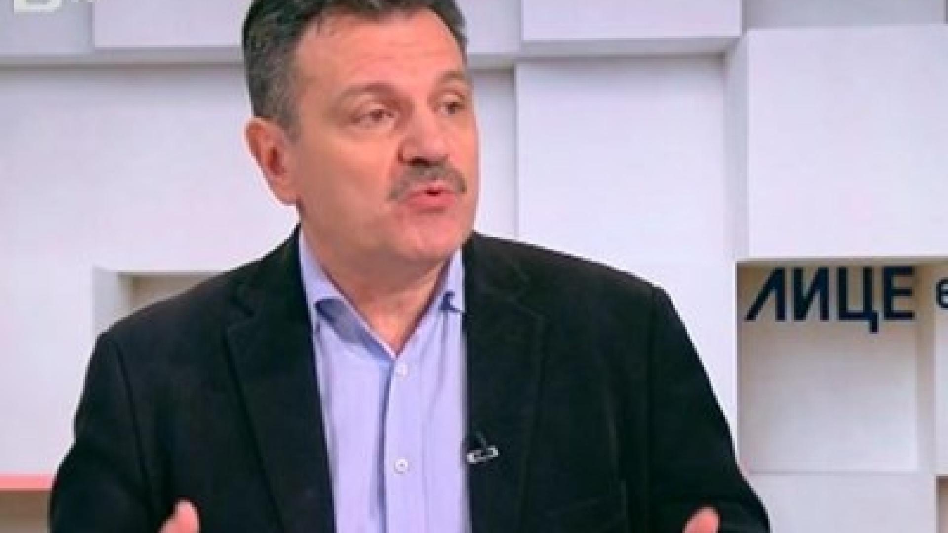 Д-р Симидчиев обяви дали ваксината БЦЖ, която всички българи имат, спира COVID-19