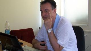 Доц. Росен Калпачки със страшни разкрития за пораженията, които нанася COVID-19