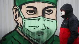 Руски учен разби на пух и прах теориите на конспирацията за COVID-19