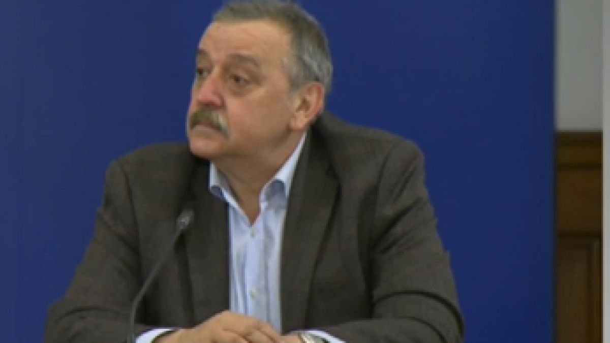 Шефът на ВМА разкри къде в България вдигнали пищно тържество, че дори кларинетистът се заразил