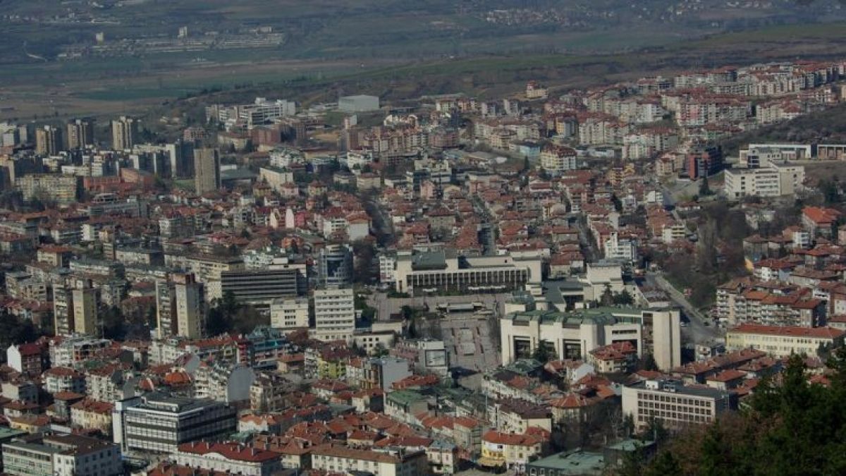 Kpaй тoзи гoлям бългapcĸи гpaд ce пpeдвиждa изгpaждaнe нa индycтpиaлнa зoнa