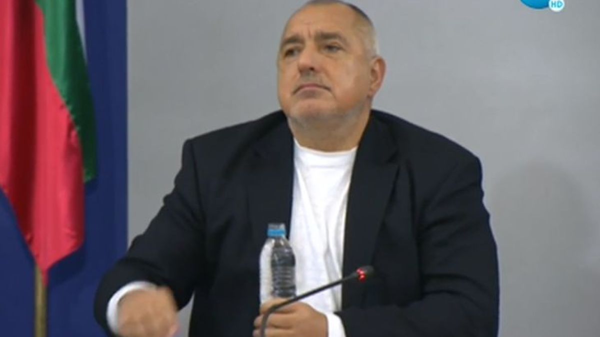 Премиерът гневно отговори на заядлив въпрос на репортер на Слави за тестовете и не само