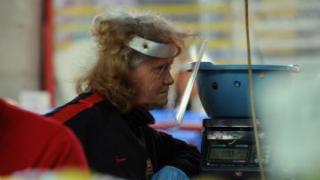 Мъка на пазара в "Младост 1" в София, но мерките трябва да се спазват СНИМКИ